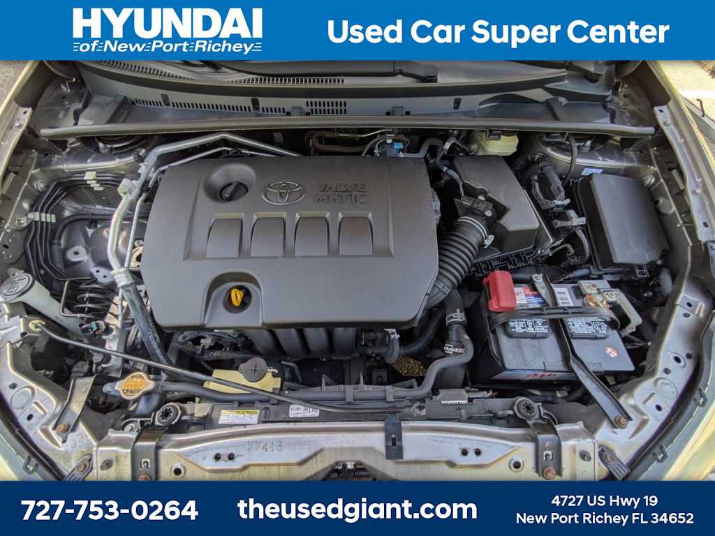Used 2015 Toyota Corolla LE FWD image 13
