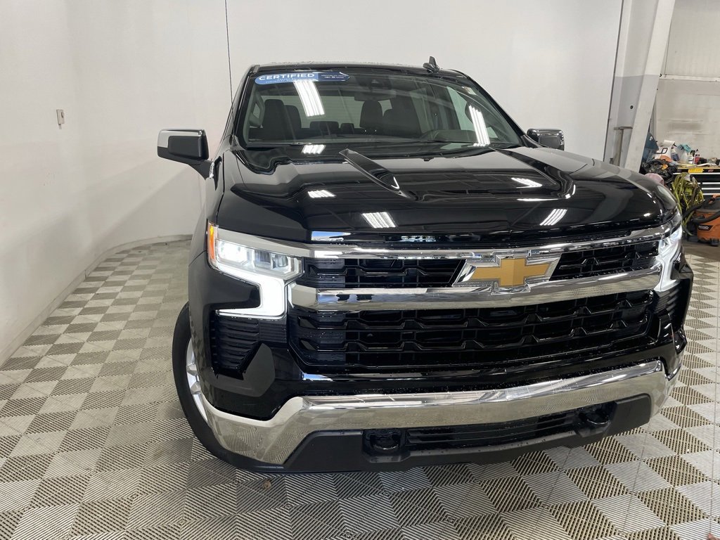 Certified 2024 Chevrolet Silverado 1500 LT image 3