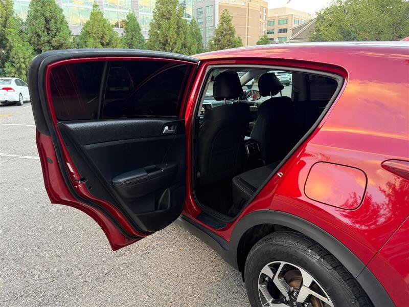 Used 2021 Kia Sportage LX w/ LX AWD Popular Package image 22