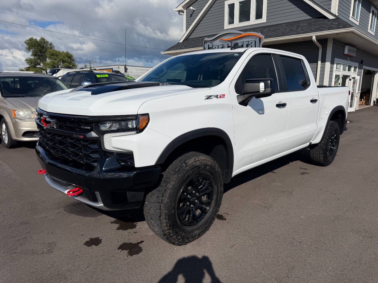 Used 2022 Chevrolet Silverado 1500 ZR2 w/ Technology Package AWD/4WD image 1