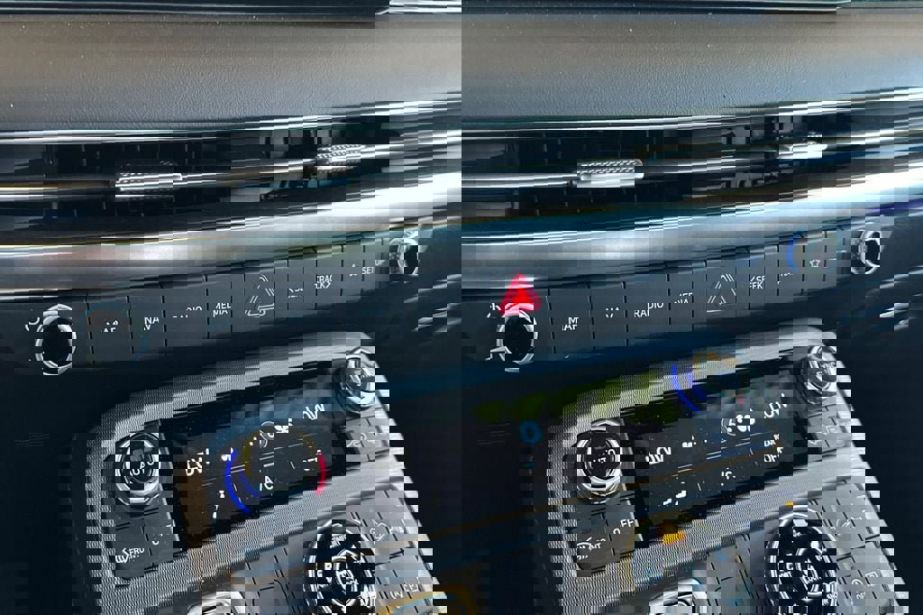 Used 2025 Hyundai Palisade Calligraphy image 20