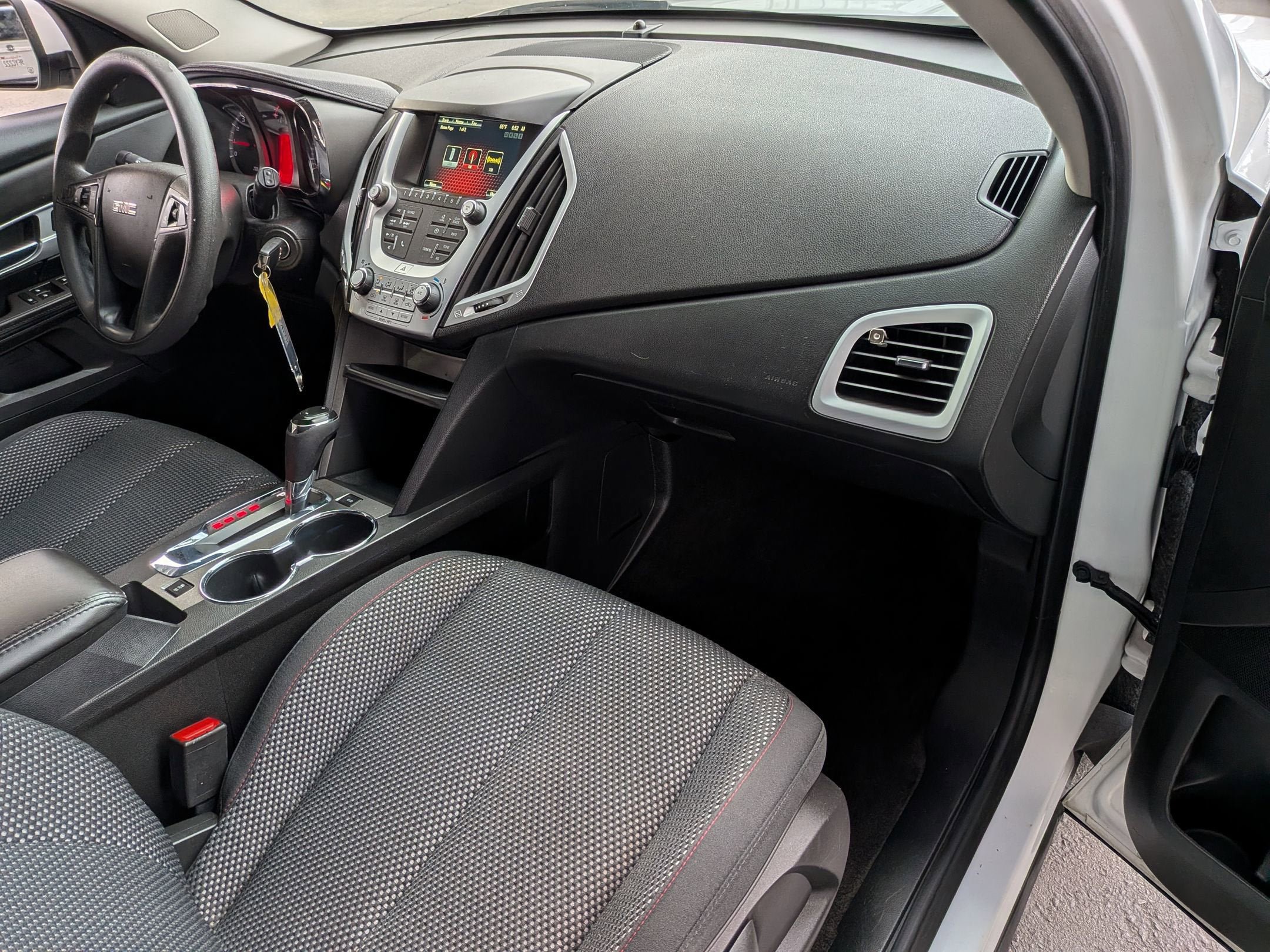 Used 2016 GMC Terrain SLE AWD/4WD image 32