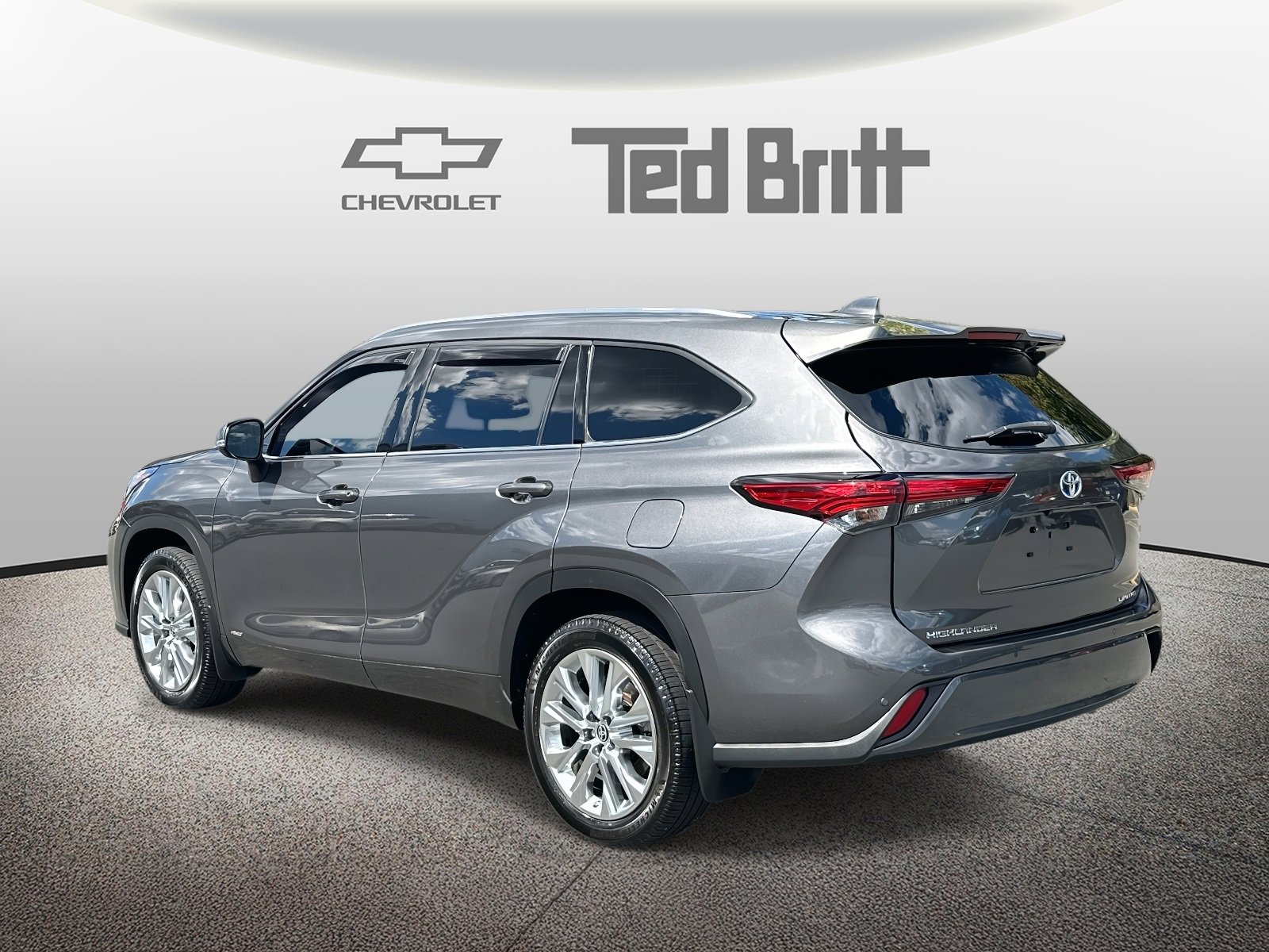 Used 2023 Toyota Highlander Limited image 6