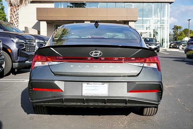 New 2026 Hyundai Elantra Sport FWD image 10