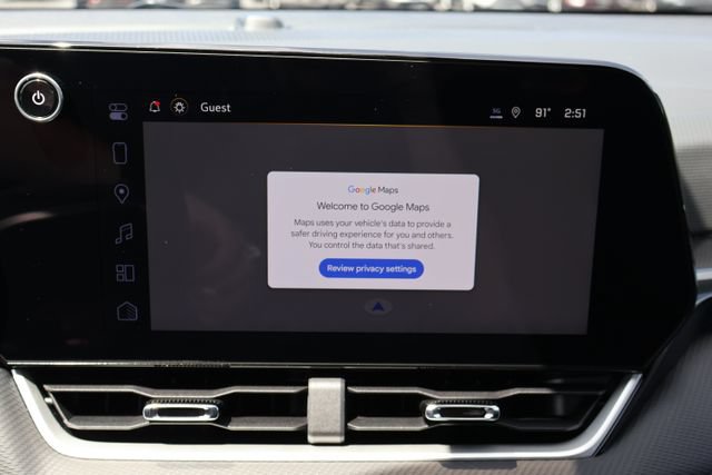 New 2026 Chevrolet Equinox LT w/ Safety and Technology Package AWD/4WD image 11