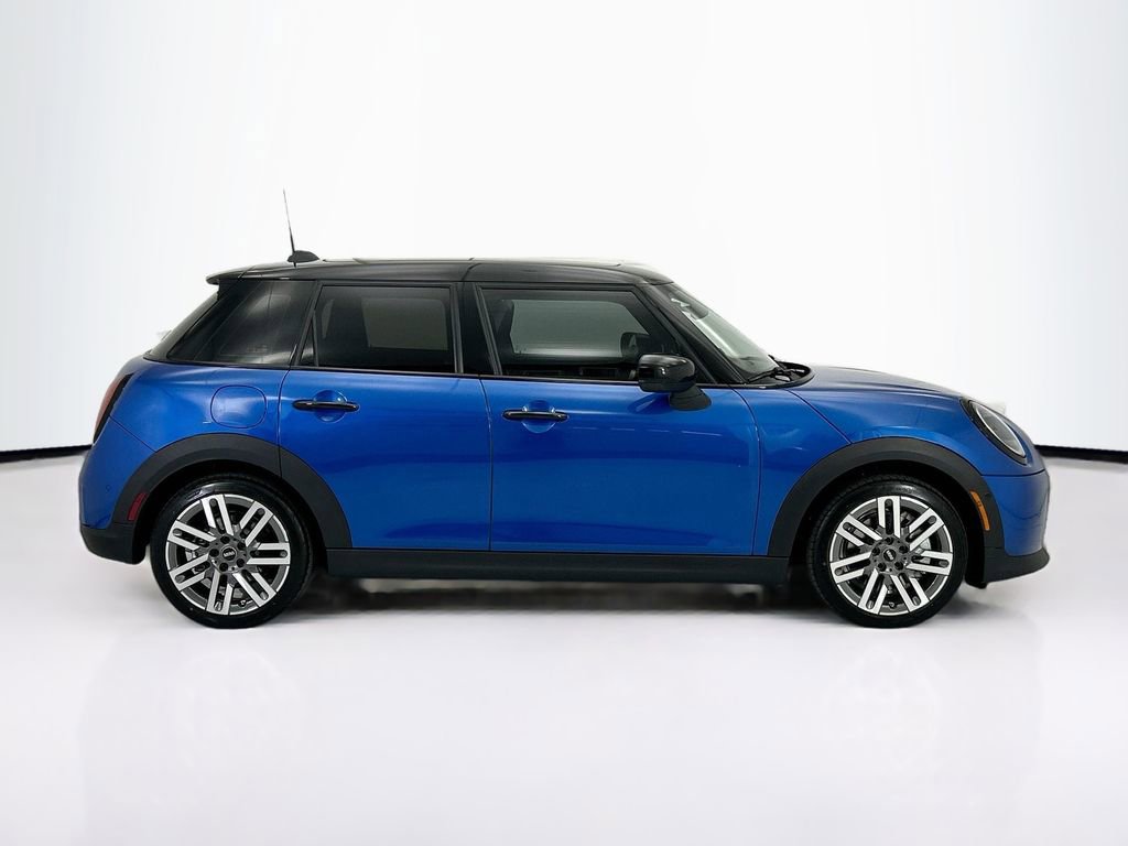 New 2026 MINI Cooper 4-Door Hardtop image 4