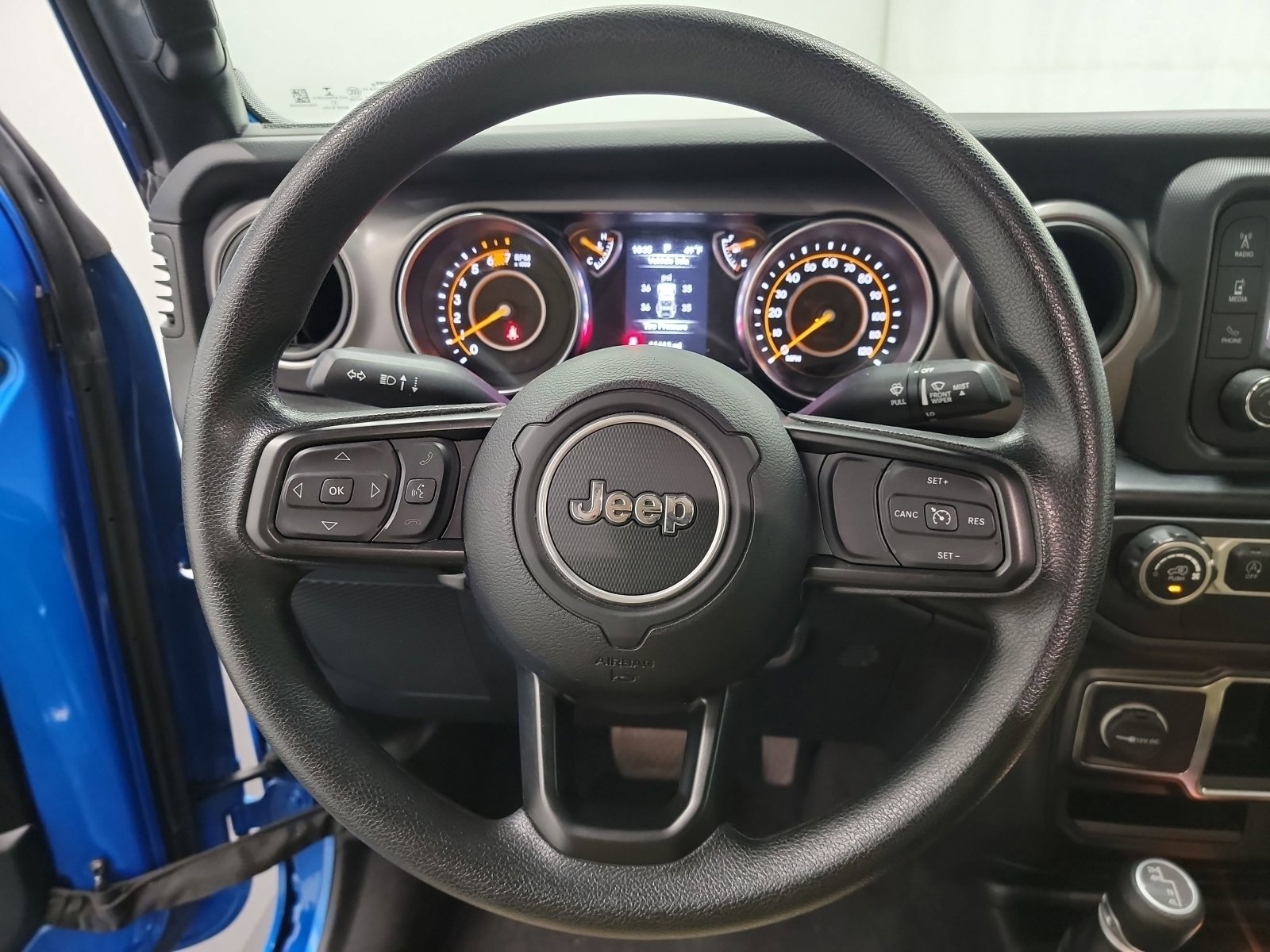 Used 2021 Jeep Wrangler Sport image 17