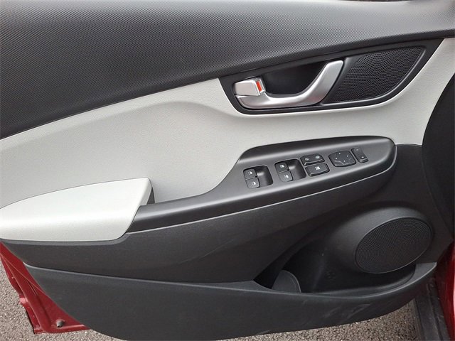 Used 2023 Hyundai Kona SEL image 15