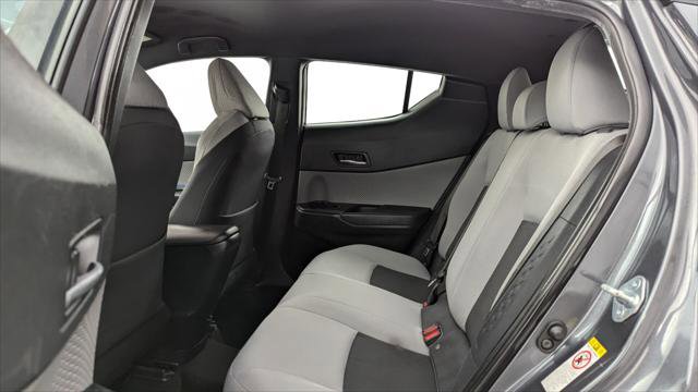 Used 2019 Toyota C-HR XLE image 17