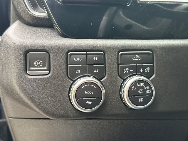 Used 2024 GMC Sierra 3500 SLE w/ SLE Convenience Package AWD/4WD image 19
