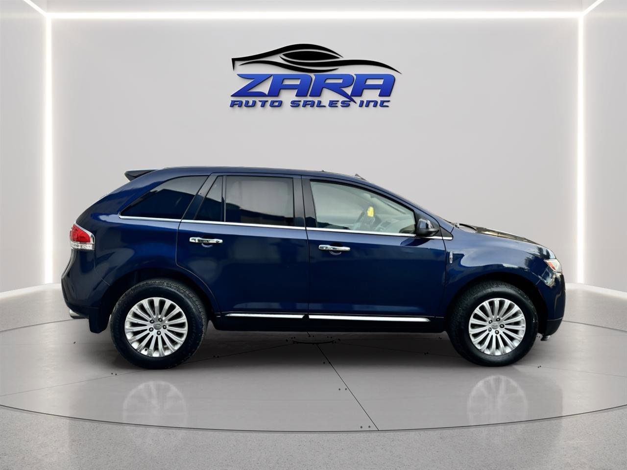 Used 2012 Lincoln MKX AWD image 6