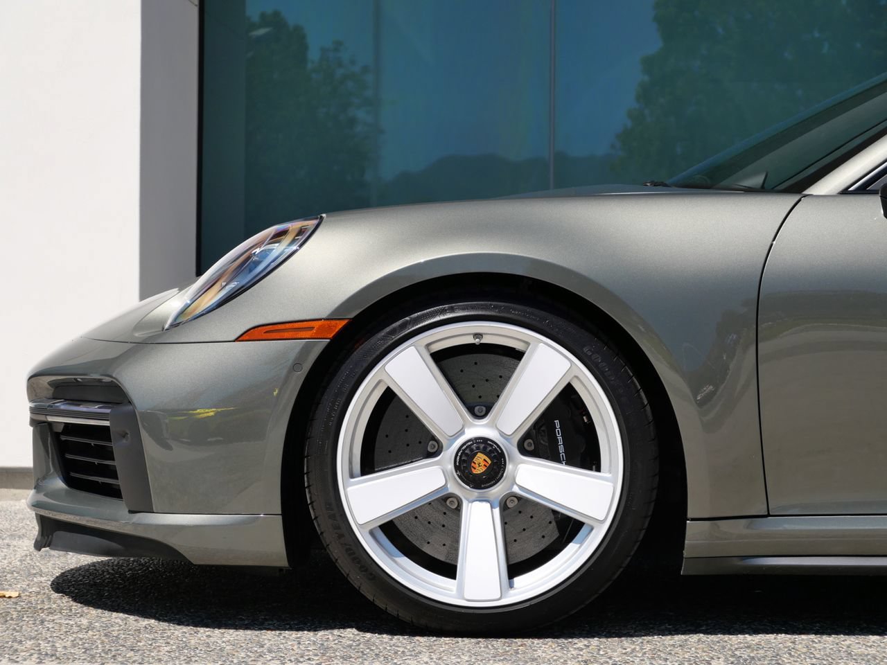 Used 2025 Porsche 911 Turbo AWD/4WD image 7