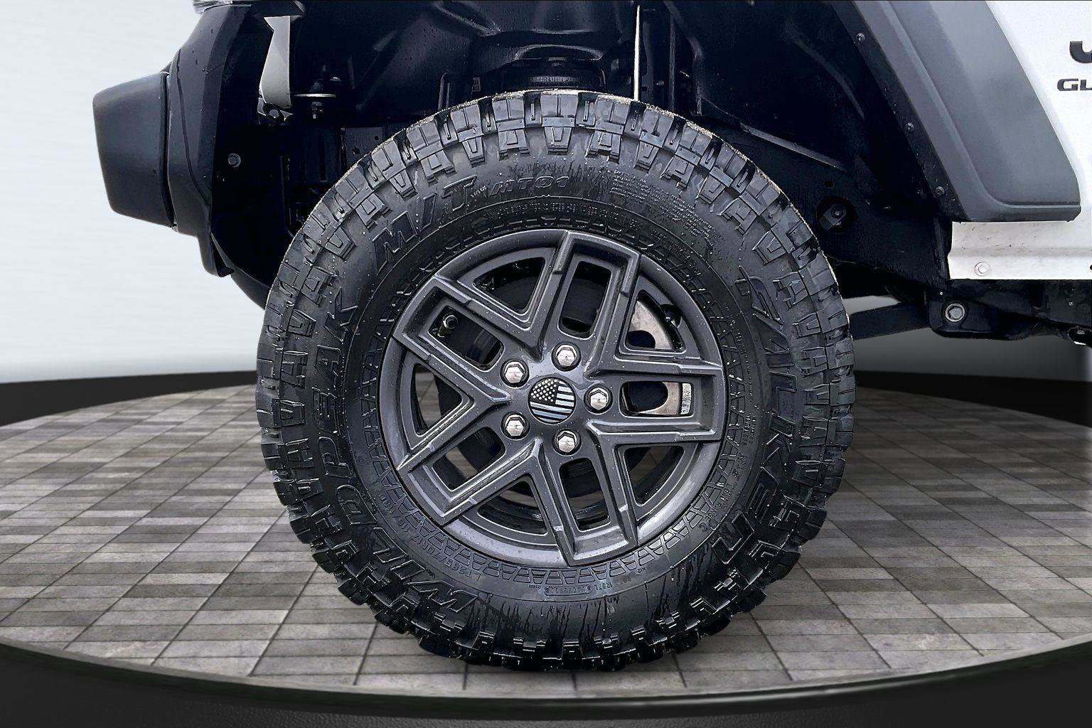 Used 2020 Jeep Gladiator Sport w/ Quick Order Package 24S image 10