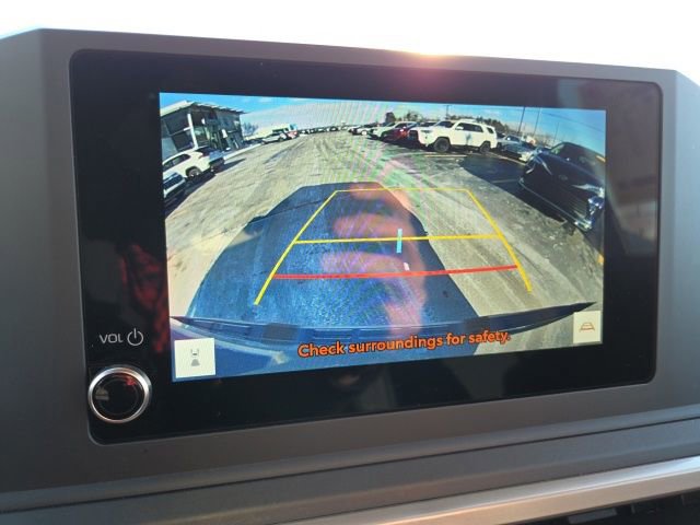 Used 2024 Toyota Tacoma SR image 13