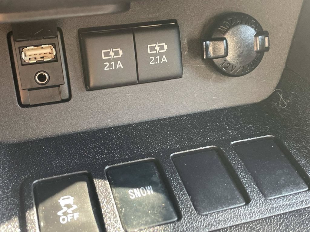 Used 2017 Toyota Highlander Limited FWD image 43