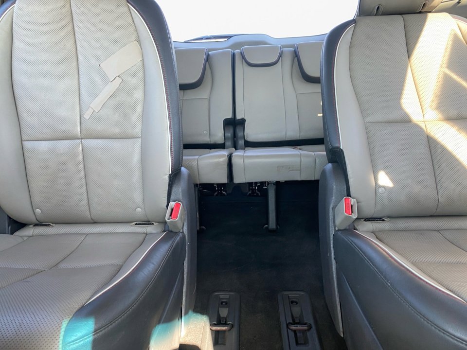 Used 2017 Kia Sedona LX w/ LX Essentials Premium Package FWD image 15