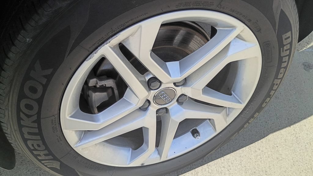 Used 2018 Audi Q5 2.0T Premium AWD/4WD image 14