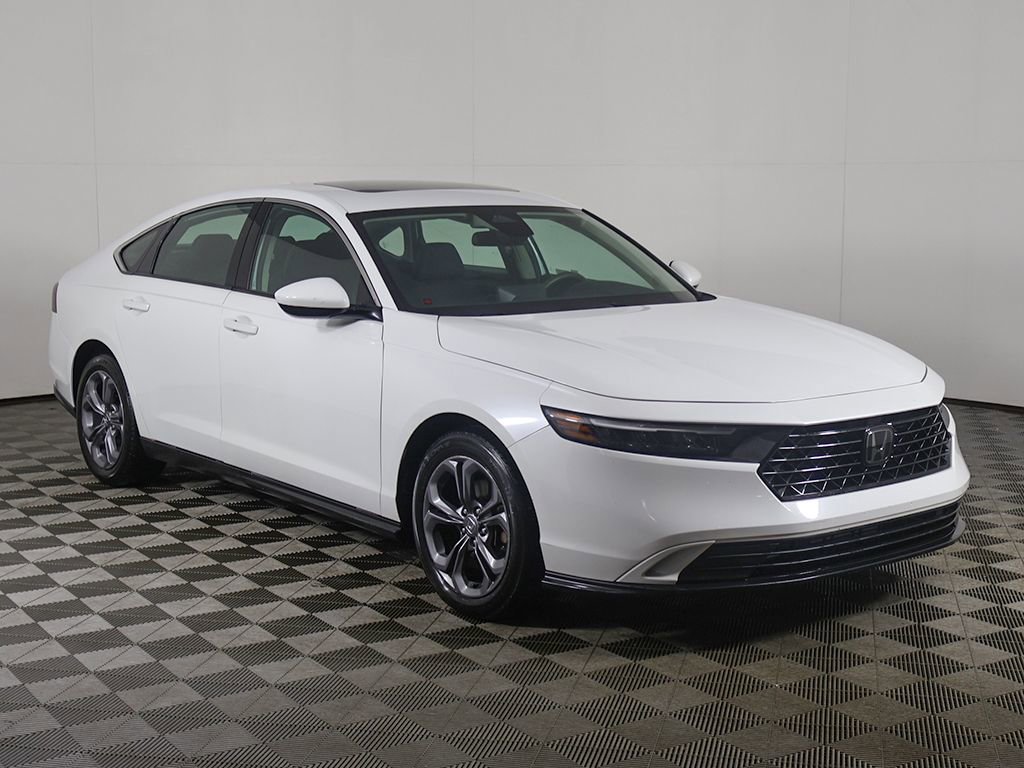 Used 2023 Honda Accord EX image 2
