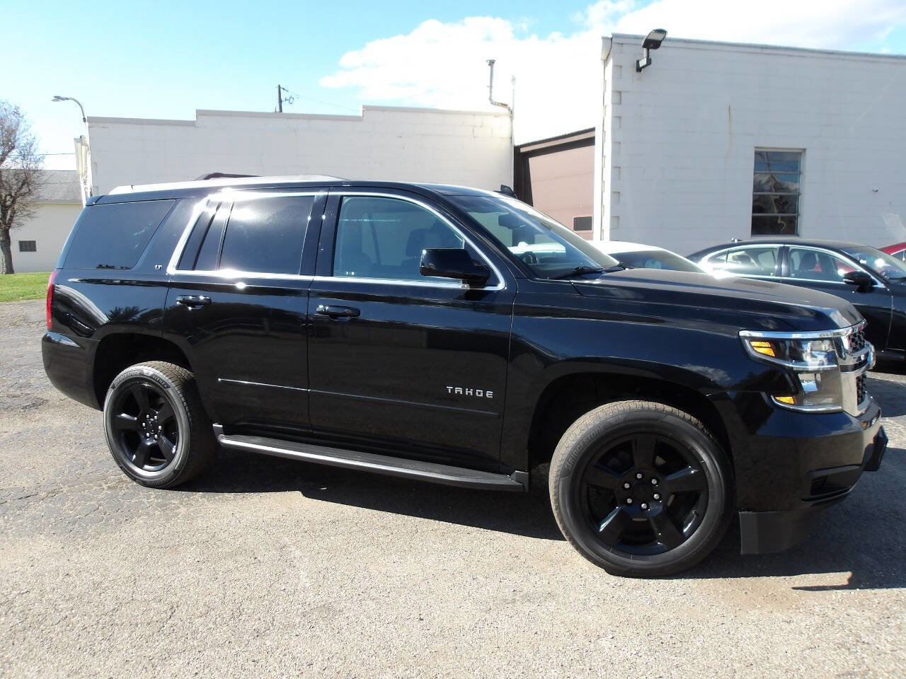 Used 2019 Chevrolet Tahoe LT w/ LT Midnight Edition image 10