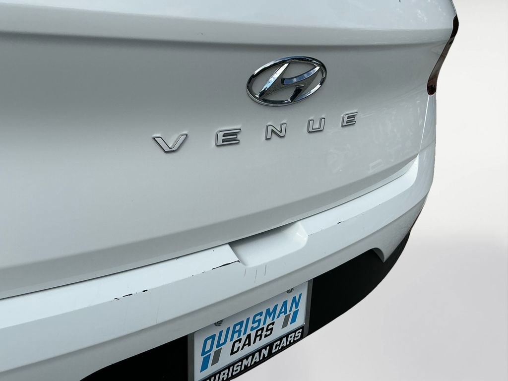 Used 2025 Hyundai Venue SEL FWD image 23