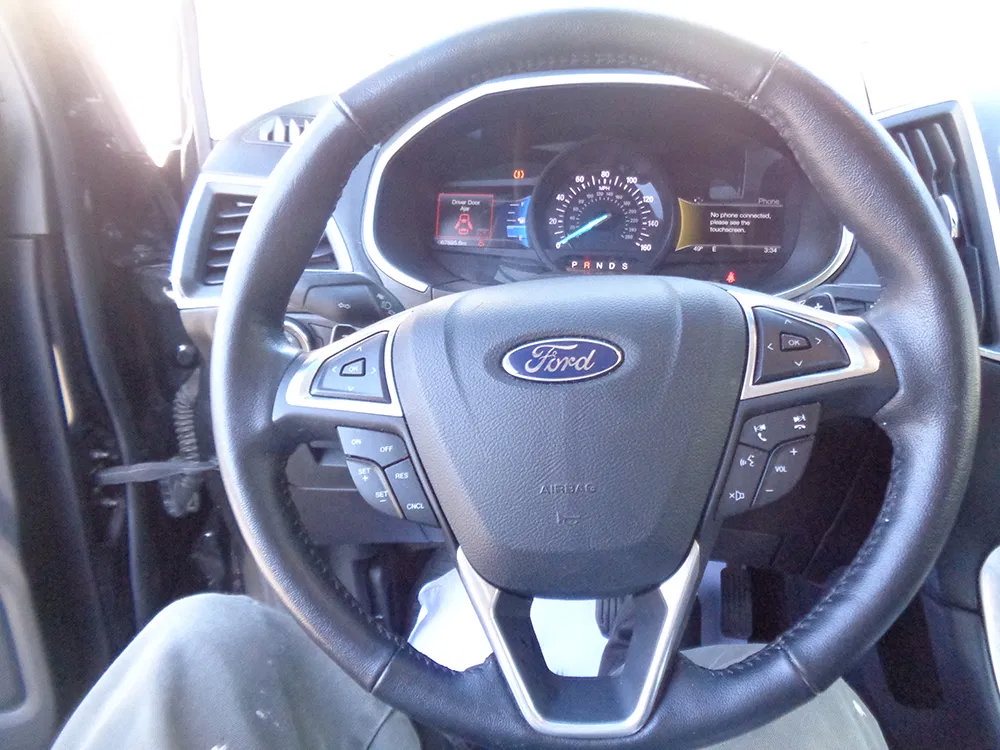 Used 2015 Ford Edge Titanium AWD/4WD image 13