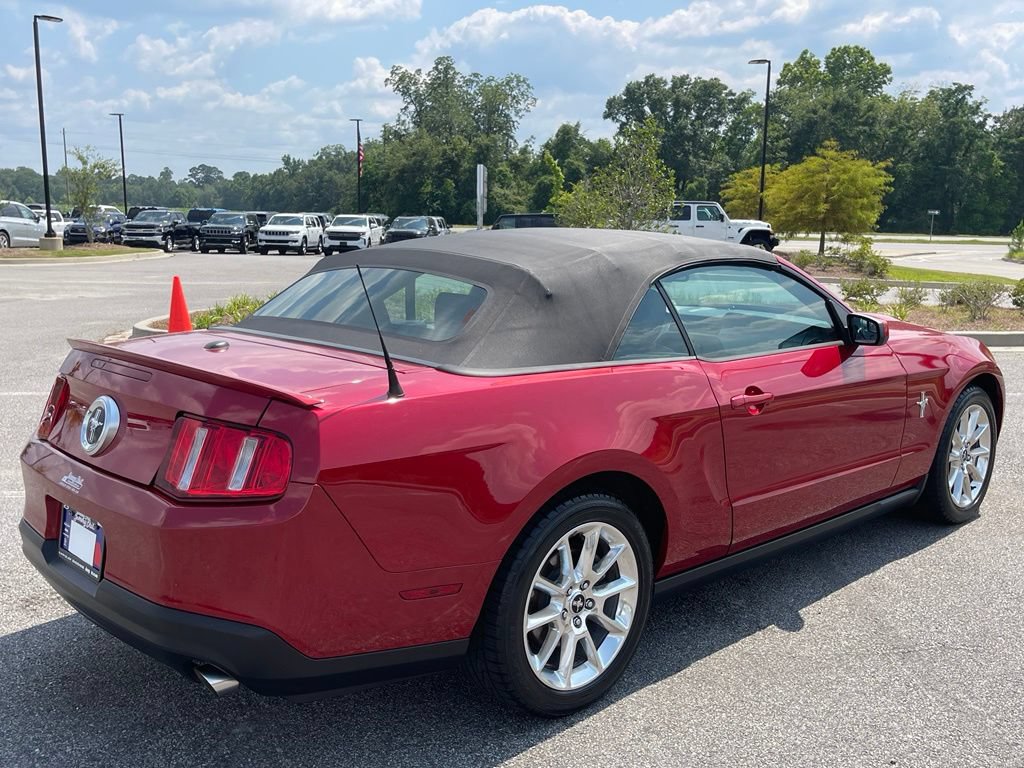 Used 2011 Ford Mustang Premium w/ 202A Rapid Spec Order Code RWD image 15