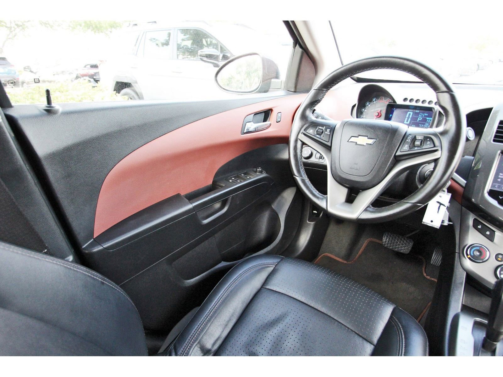 Used 2015 Chevrolet Sonic LTZ image 8