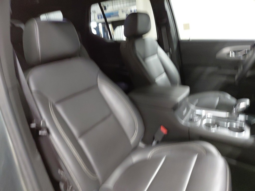 Used 2023 Chevrolet Traverse LT w/ LPO, Floor Liner Package image 23
