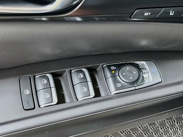 New 2027 Kia Carnival SX w/ Dark Edition Package FWD image 18