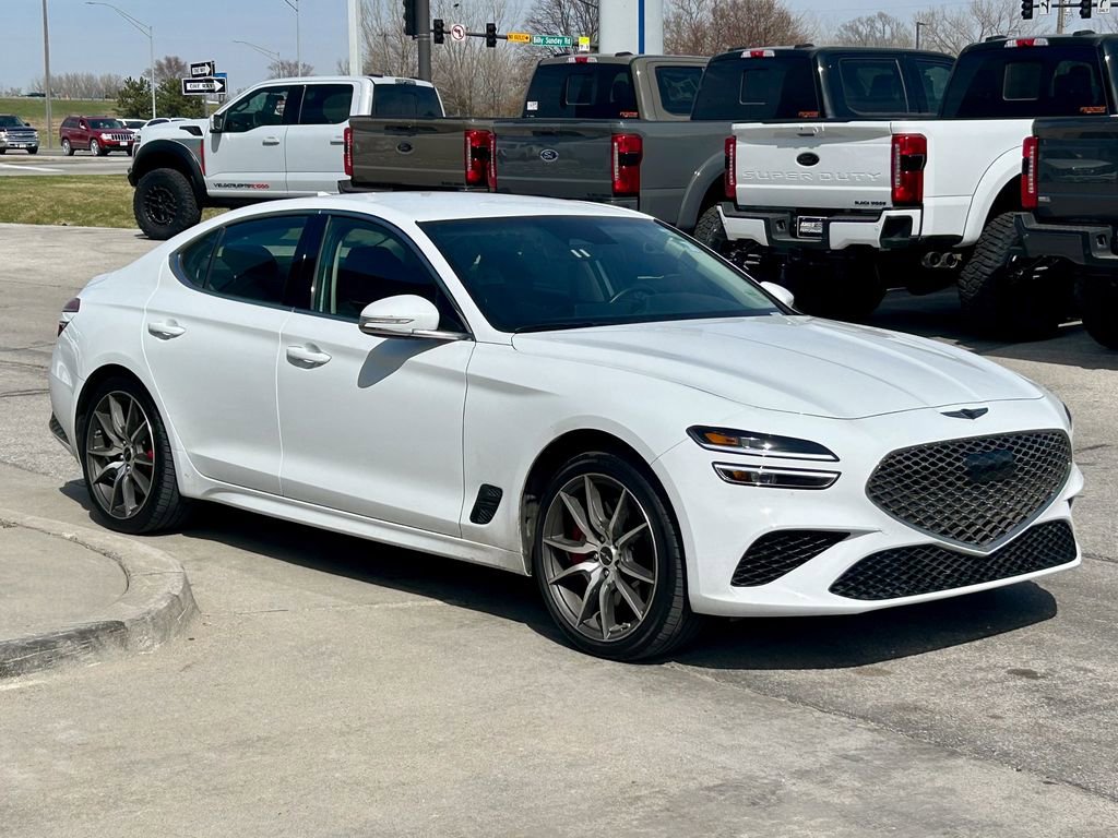 Used 2025 Genesis G70 2.5T image 7