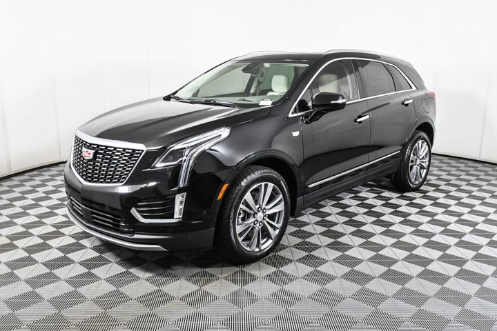 New 2025 Cadillac XT5 Premium Luxury w/ Technology Package