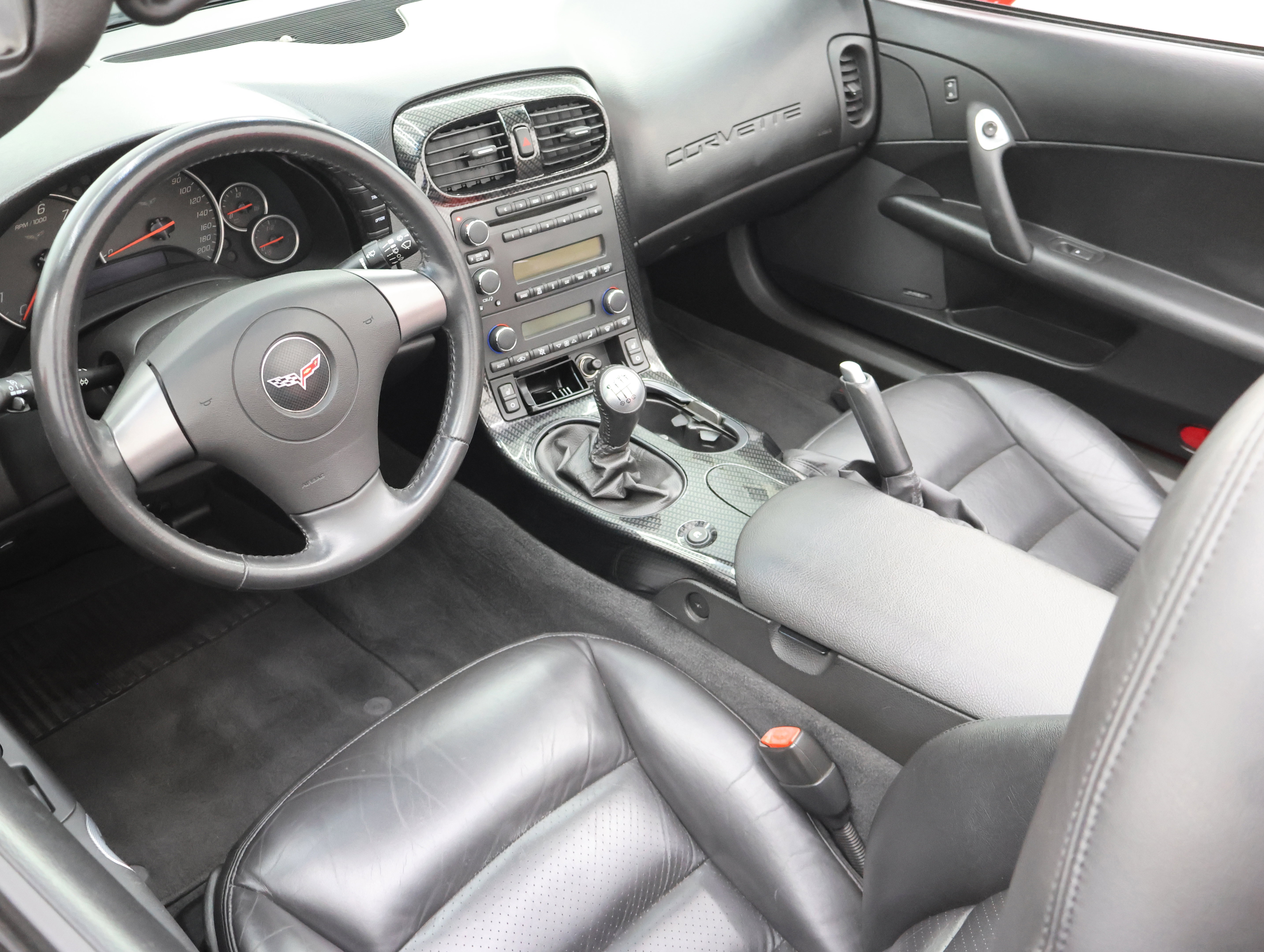 Used 2006 Chevrolet Corvette Convertible w/ Preferred Equipment Group RWD image 41