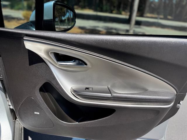 Used 2012 Chevrolet Volt Premium w/ Premium Trim Package FWD image 25