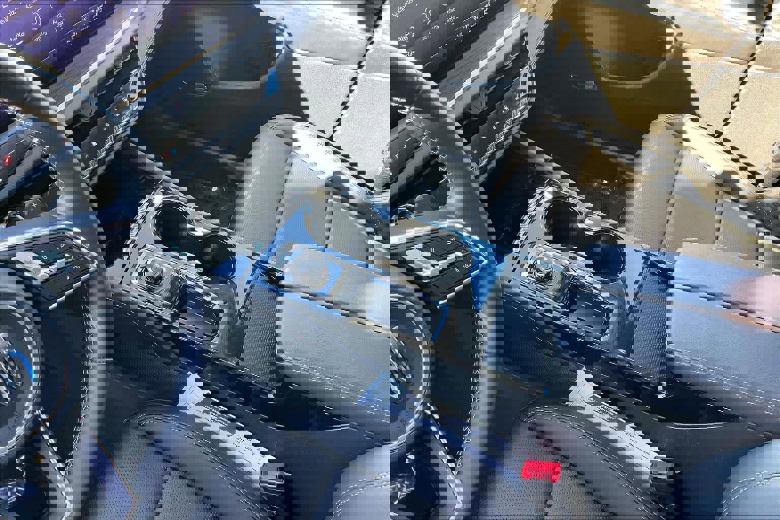 Used 2025 Buick Envision Preferred image 16