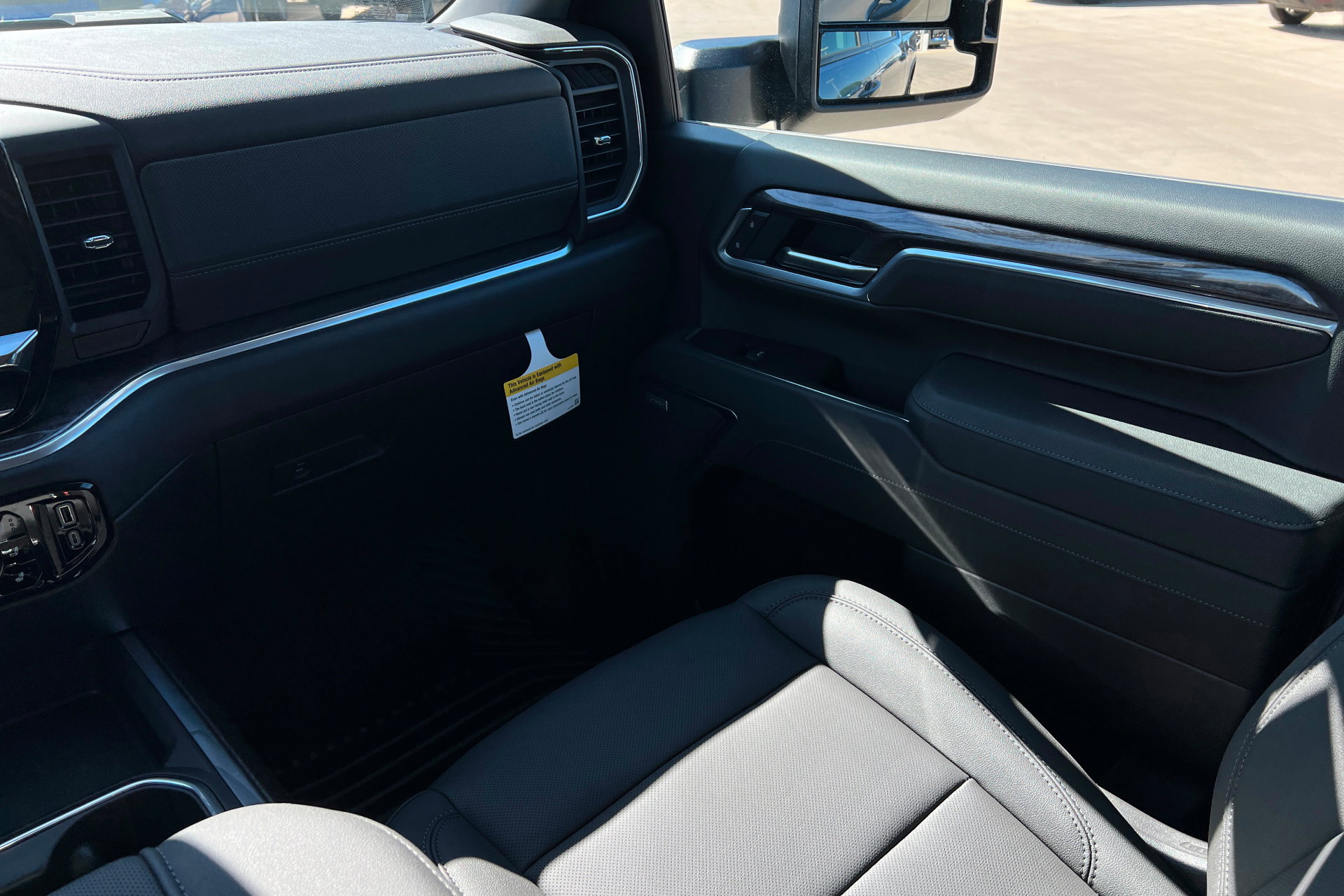 New 2026 Chevrolet Silverado 3500 LTZ w/ LTZ Plus Package AWD/4WD image 11