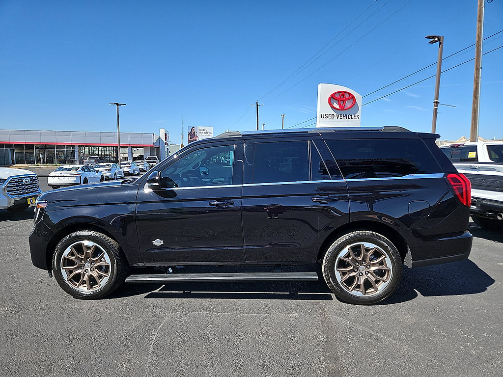 Used 2026 Ford Expedition King Ranch AWD/4WD image 3