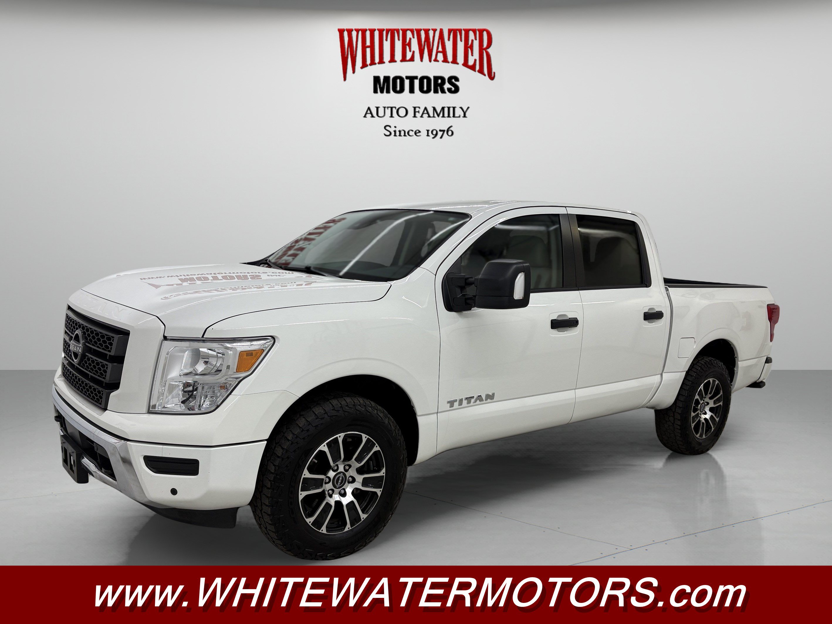 Used 2024 Nissan Titan SV w/ SV Convenience Package