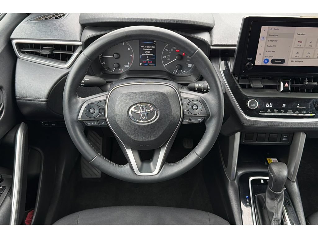 Used 2023 Toyota Corolla Cross LE w/ Moonroof Package AWD/4WD image 15