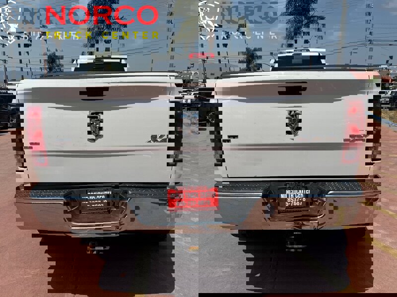 Used 2018 RAM 3500 SLT image 7