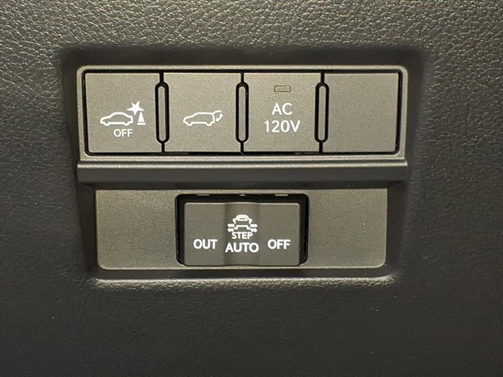 Used 2025 Lexus GX 550 image 17