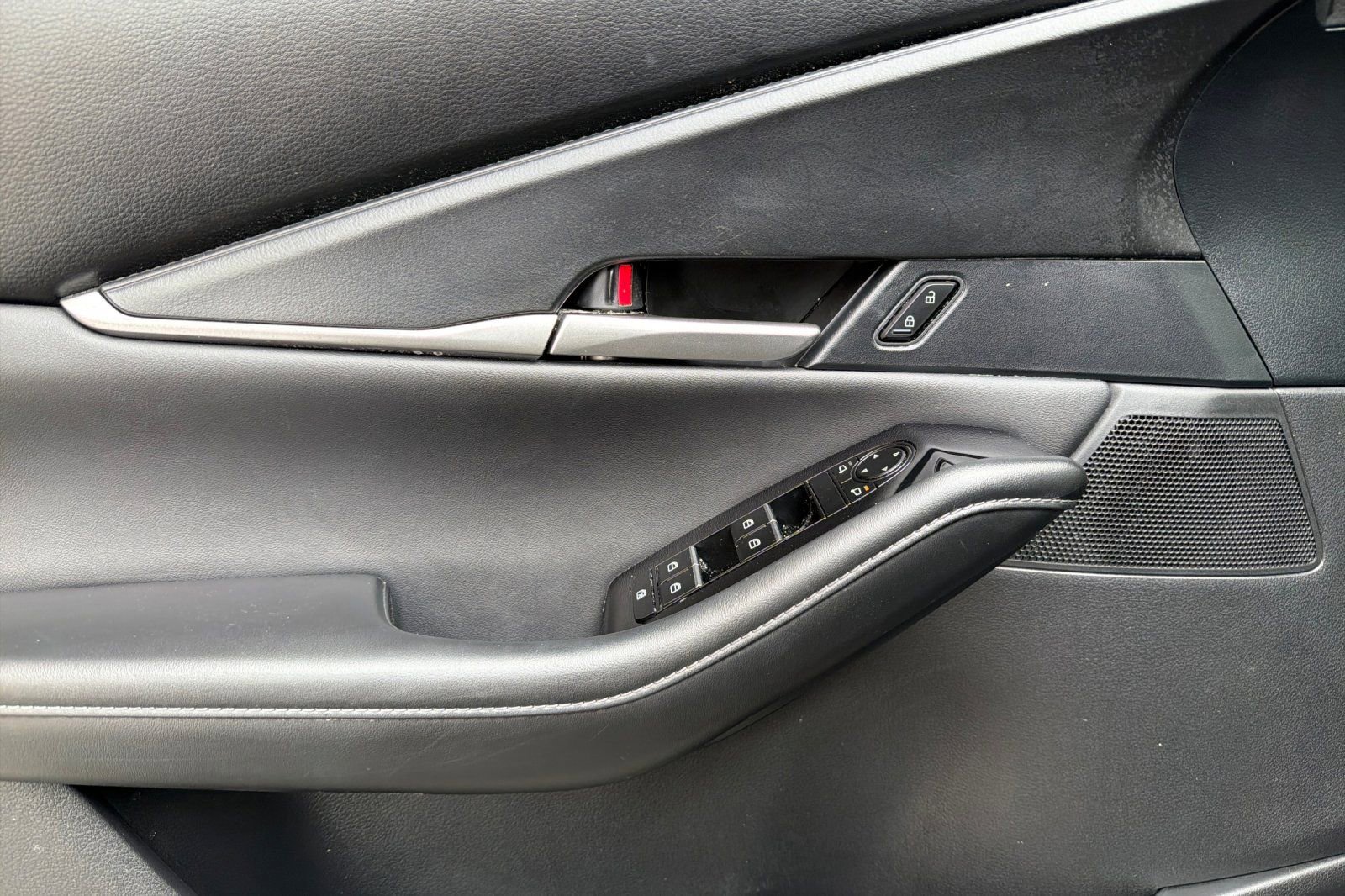 Used 2025 MAZDA CX-30 AWD 2.5 S w/ Select Sport Pkg image 11