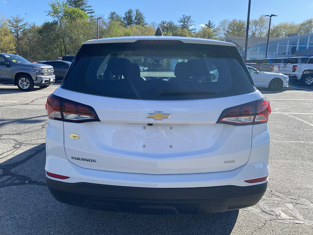 Used 2024 Chevrolet Equinox LS w/ Driver Confidence II Package AWD/4WD image 7