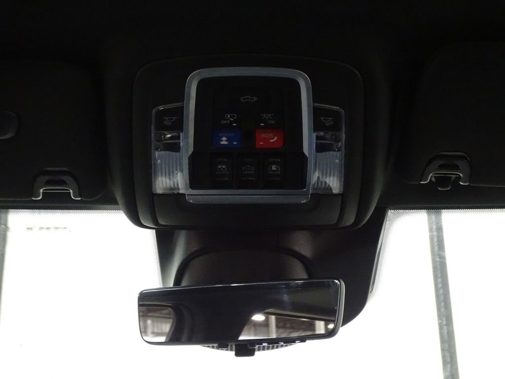 Used 2021 RAM 3500 Limited image 32