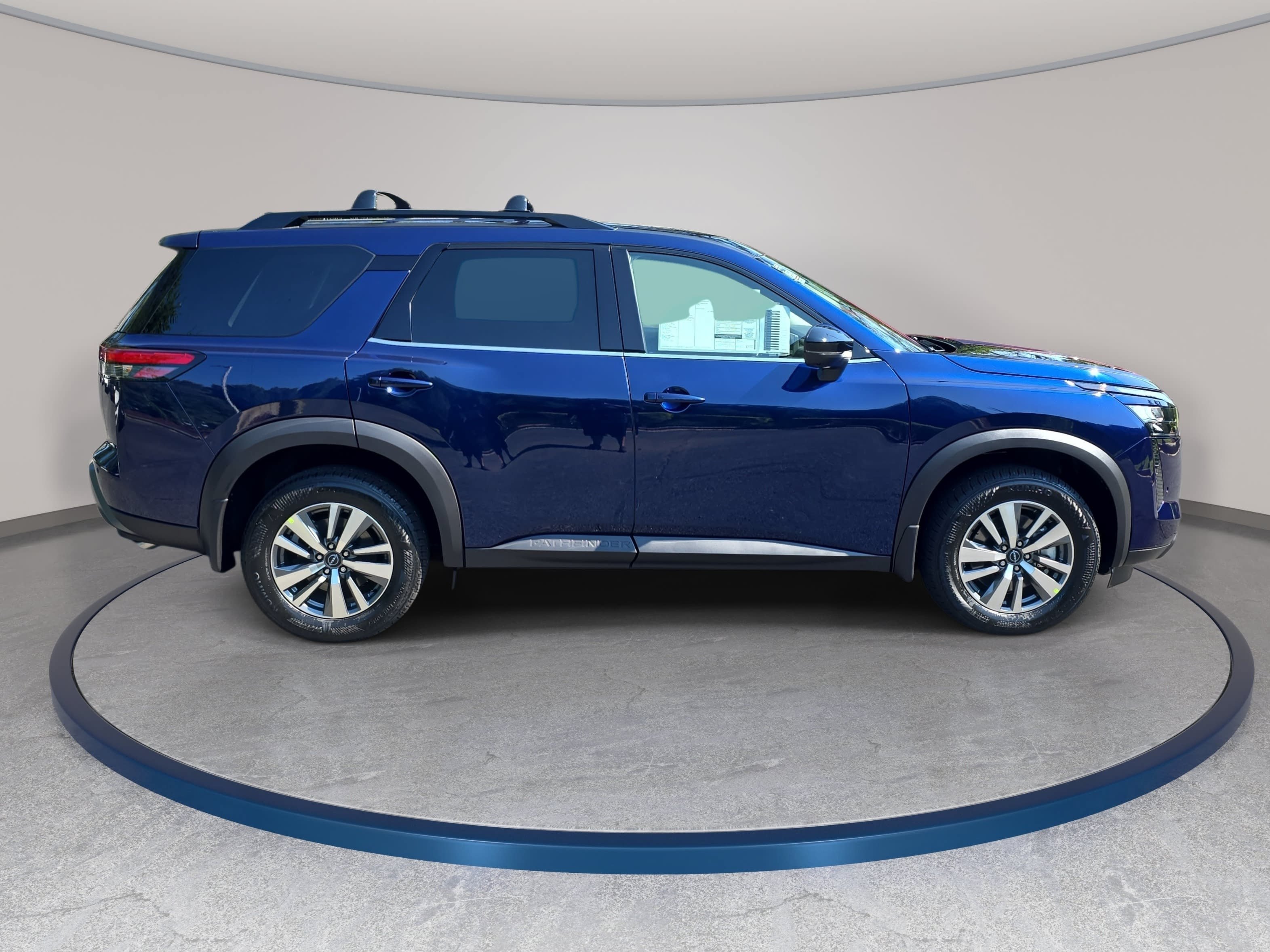 New 2026 Nissan Pathfinder SL AWD/4WD image 4