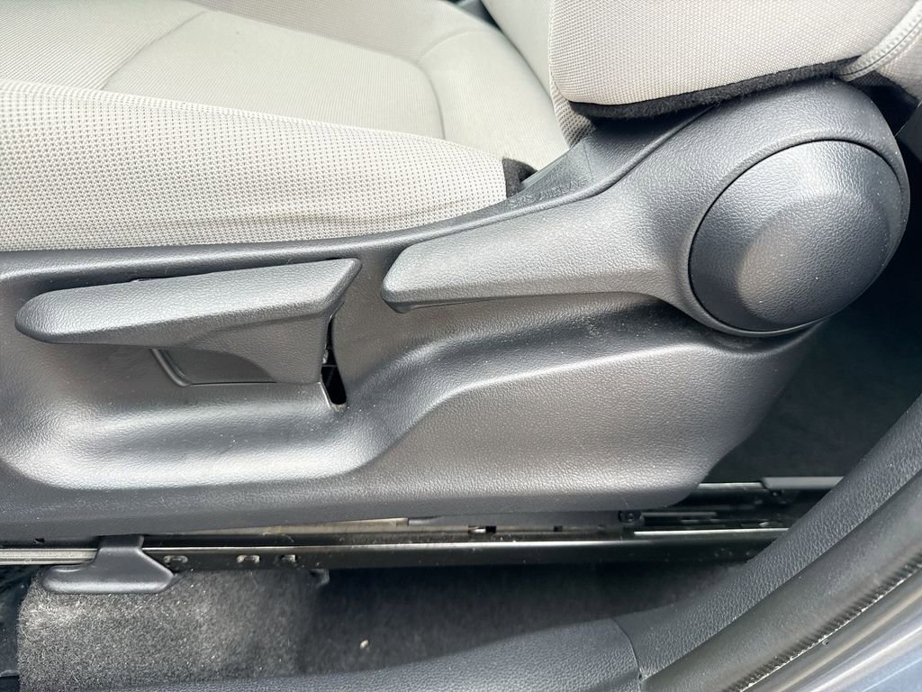 Used 2023 Toyota Corolla Cross L image 14