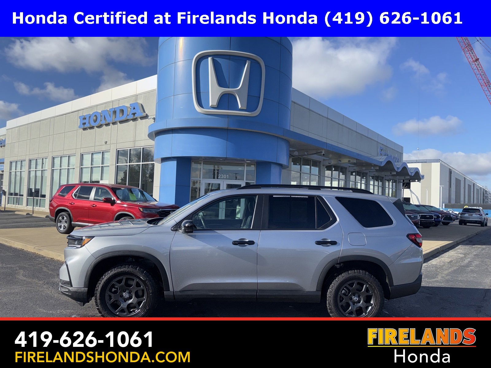 Certified 2025 Honda Pilot TrailSport image 1