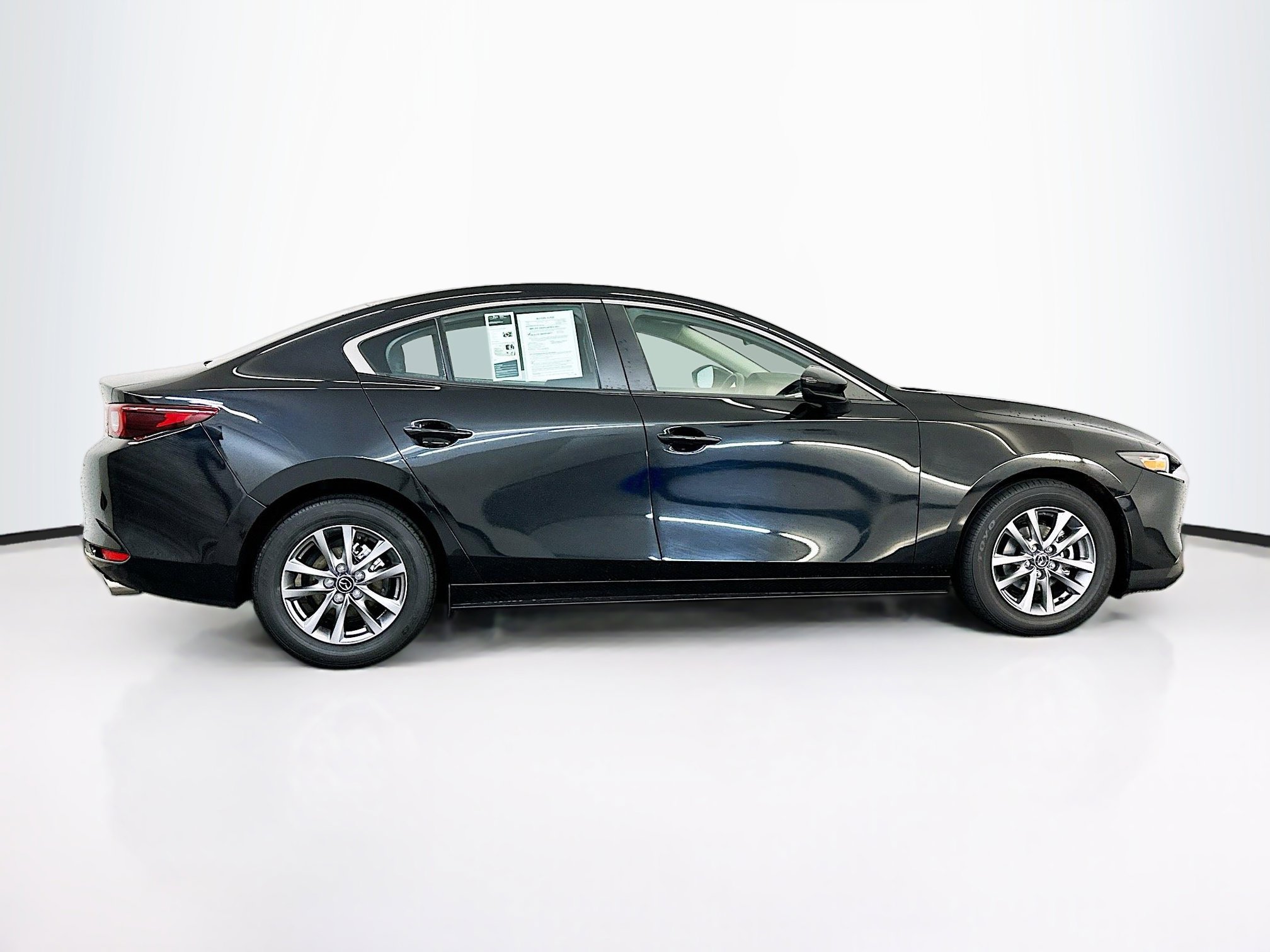Used 2022 MAZDA MAZDA3 s image 10