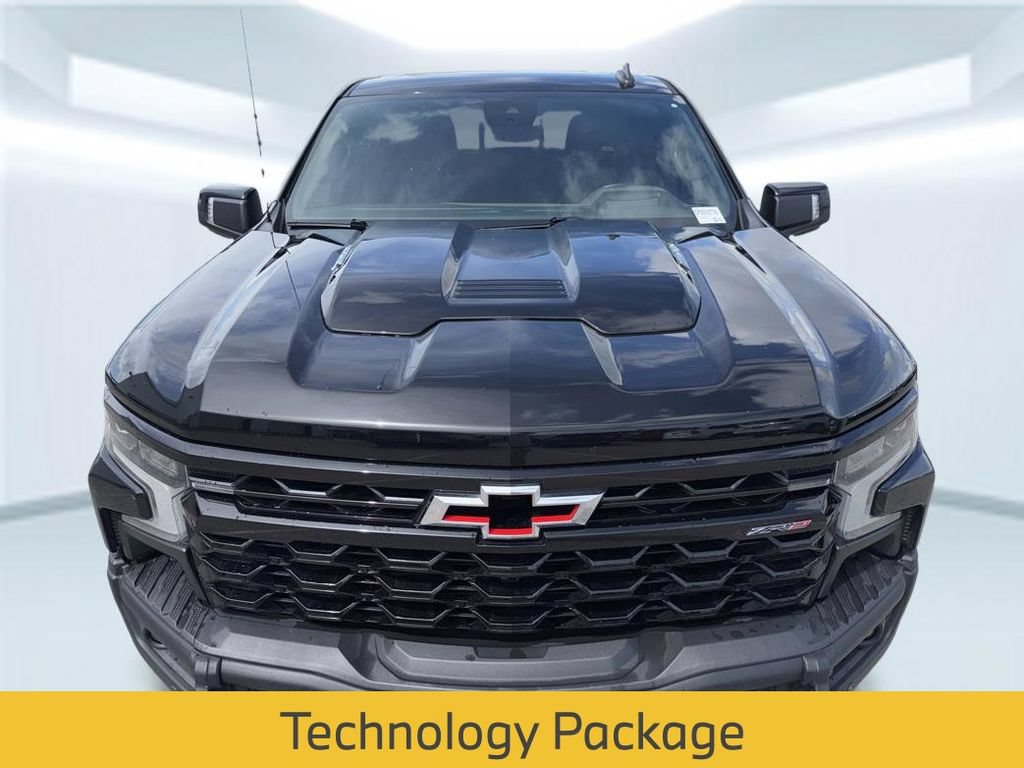 Used 2024 Chevrolet Silverado 1500 ZR2 w/ ZR2 Bison Edition AWD/4WD image 4
