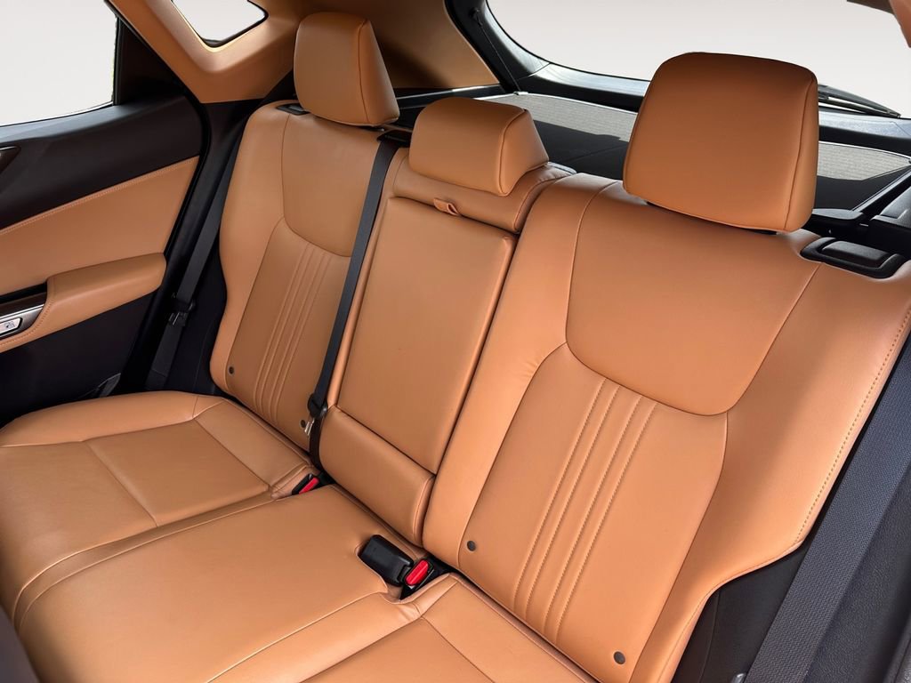 Used 2023 Lexus NX 350 AWD image 13