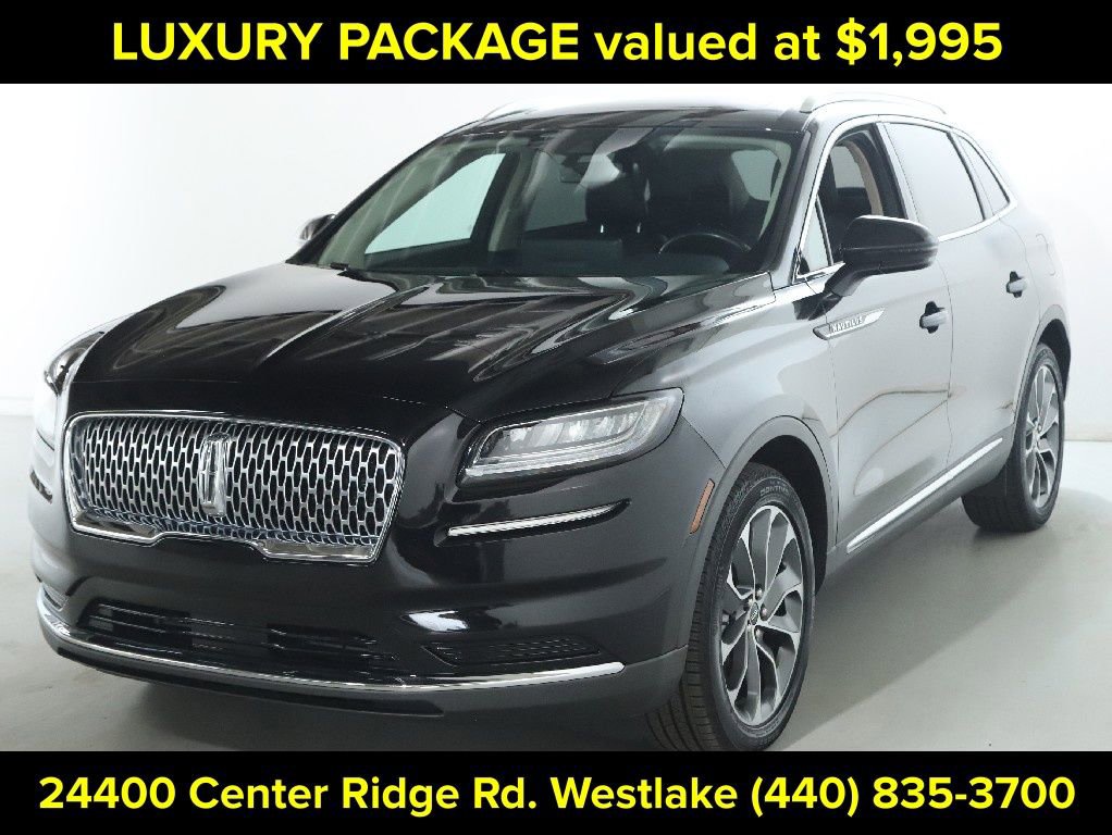 Certified 2023 Lincoln Nautilus Reserve w/ Luxury Package AWD/4WD image 4